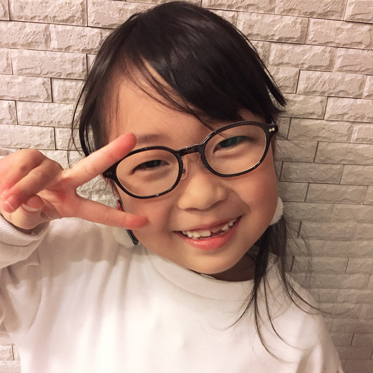 子供眼鏡(こどもめがね)専門ブランド omodok